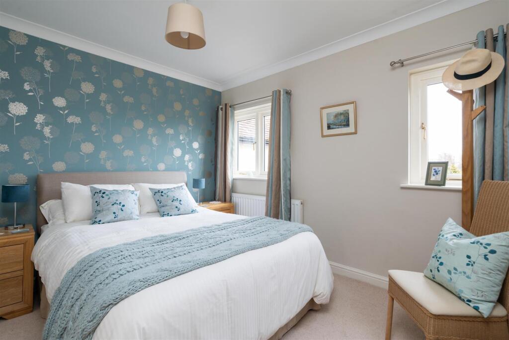 Additional property image - Brueton Avenue, Solihull, B91