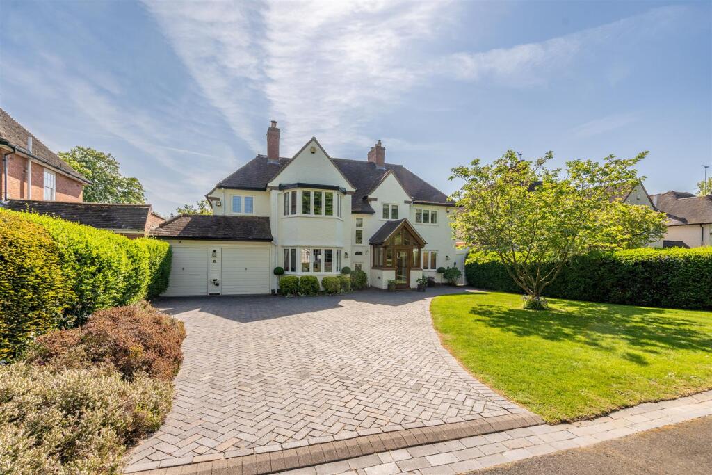 Main image of property: Brueton Avenue, Solihull, B91