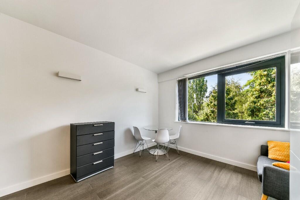 Additional property image - Abbott House, Everard Close, St. Albans, Hertfordshire, AL1