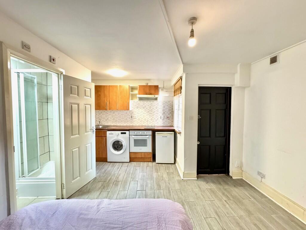 Main image of property: West Green Road, London