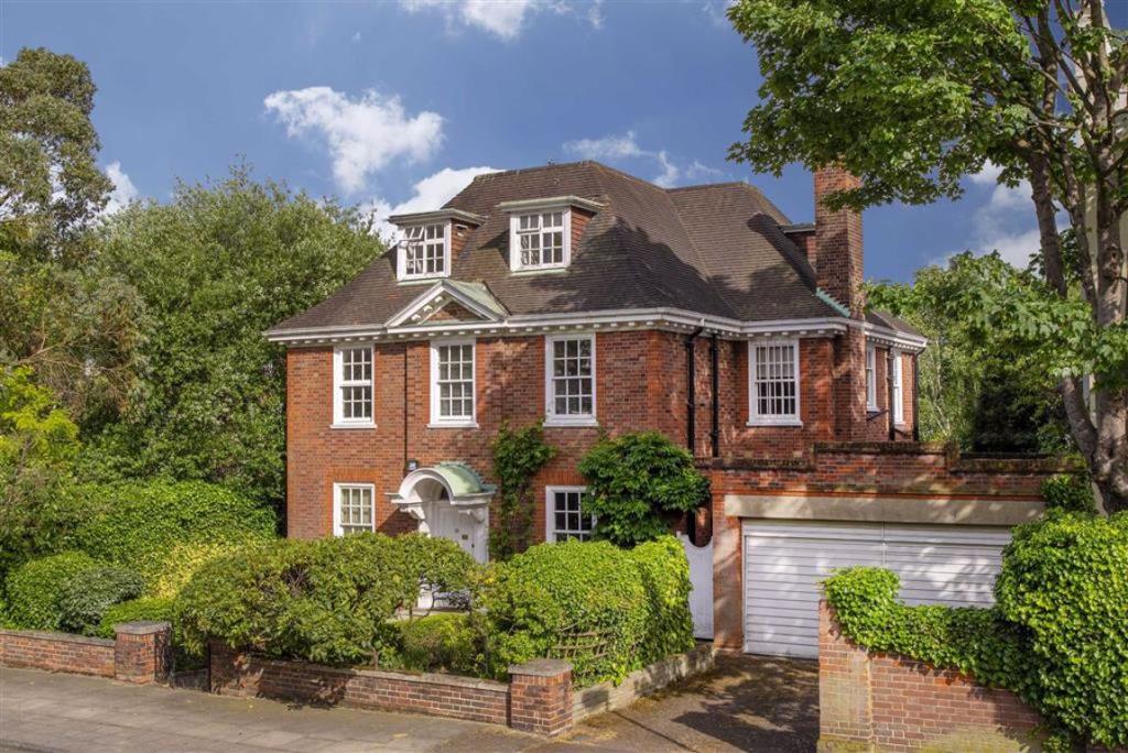 8 bedroom house for sale in Norfolk Road, London, NW8 , NW8