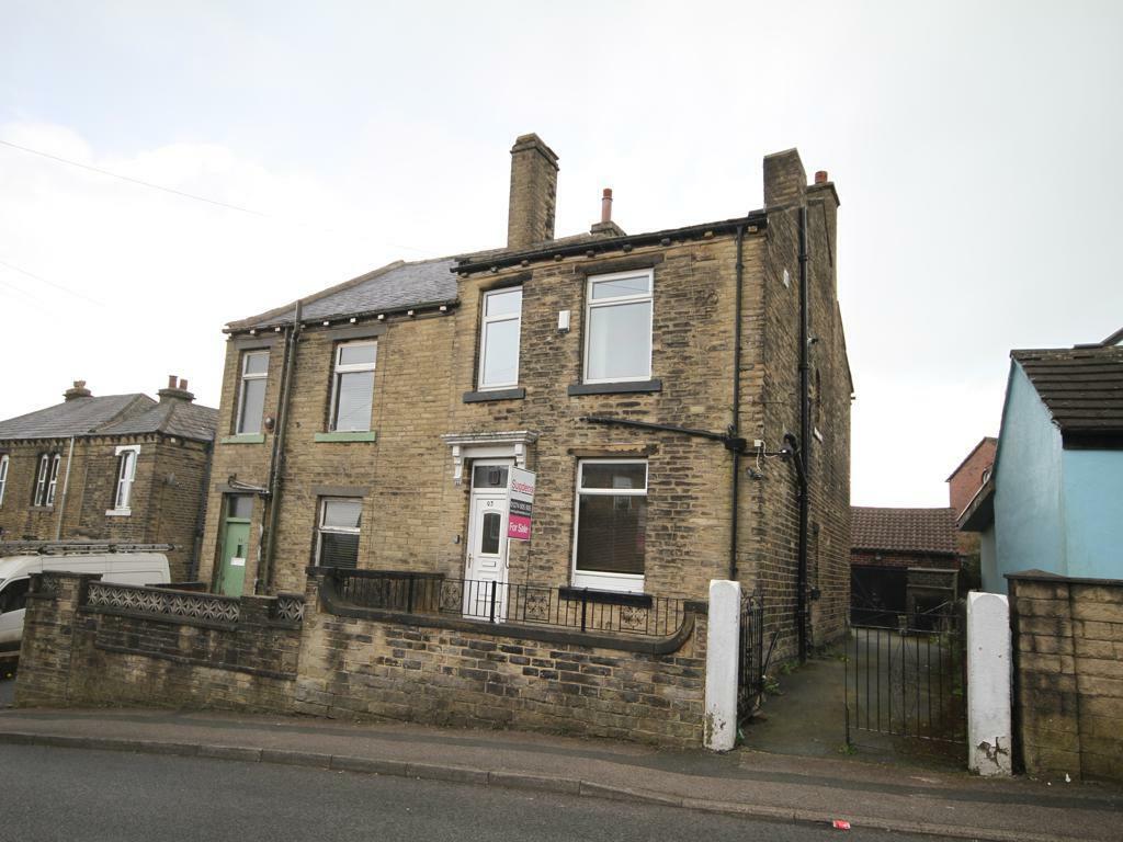 3 bedroom semi-detached house for sale in Storr Hill, Wyke, Bradford, BD12