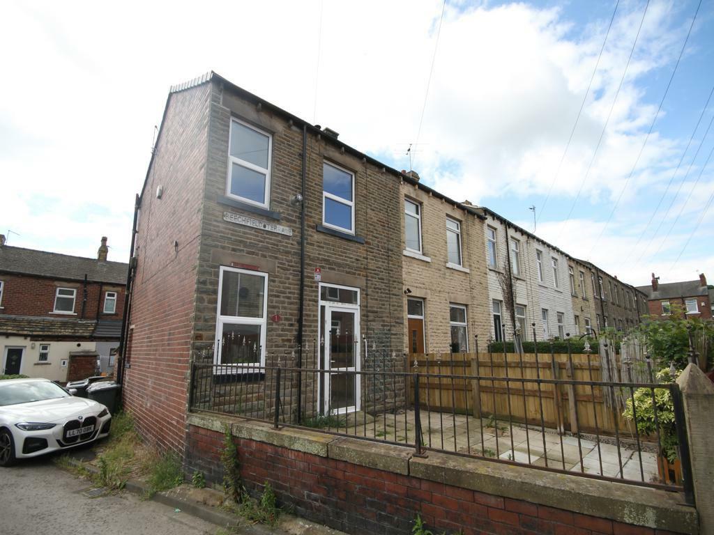 3 bedroom terraced house for sale in Beechfield Terrace, Cleckheaton, BD19