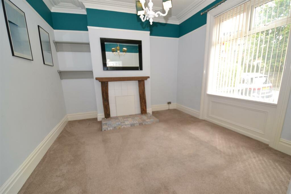 Additional property image - Bradford Road, Oakenshaw