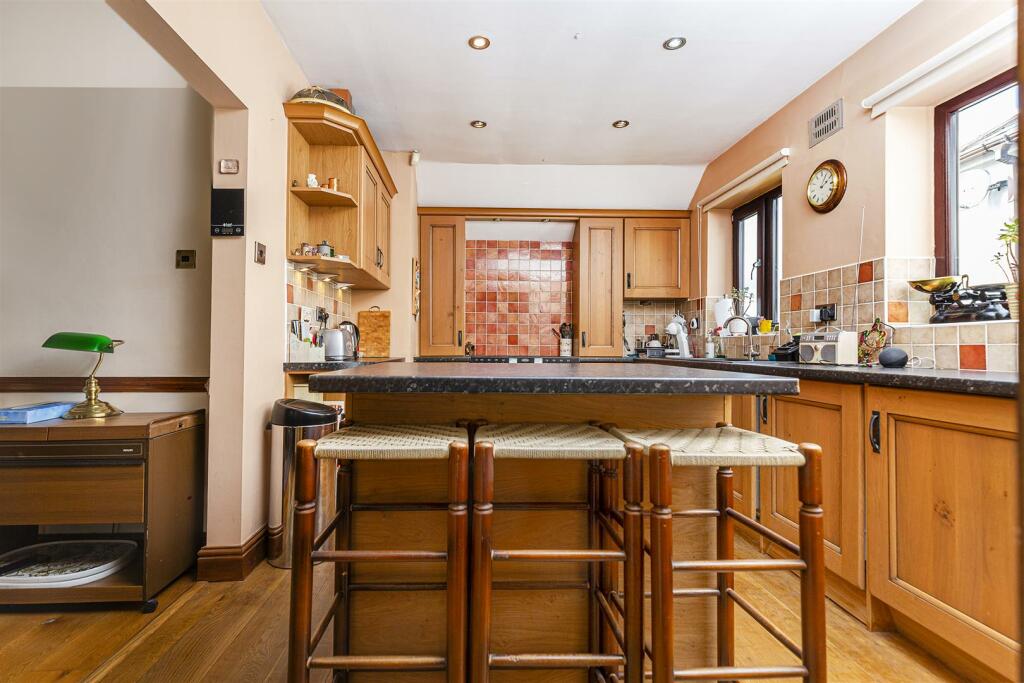 Additional property image - Raikes Lane, East Bierley, Bradford