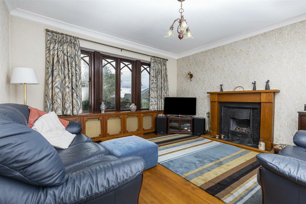 Additional property image - Raikes Lane, East Bierley, Bradford