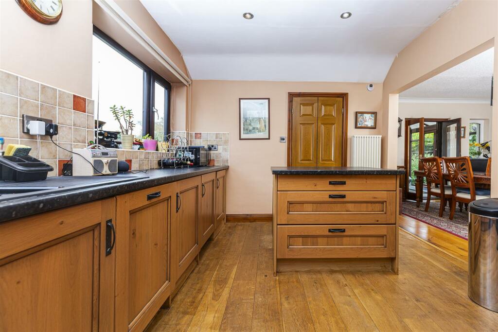 Additional property image - Raikes Lane, East Bierley, Bradford