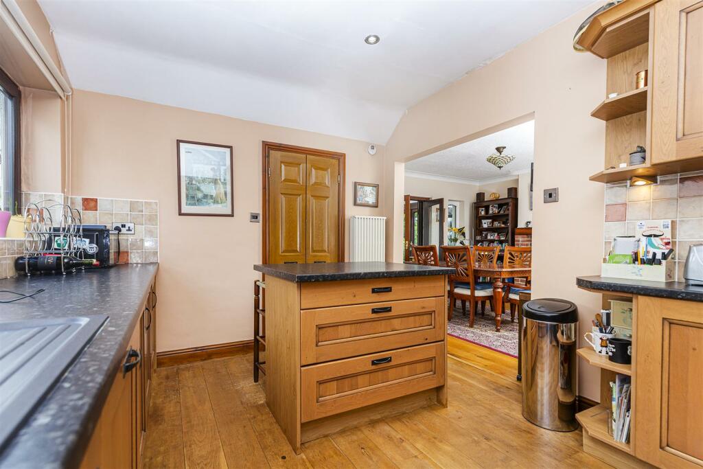 Additional property image - Raikes Lane, East Bierley, Bradford