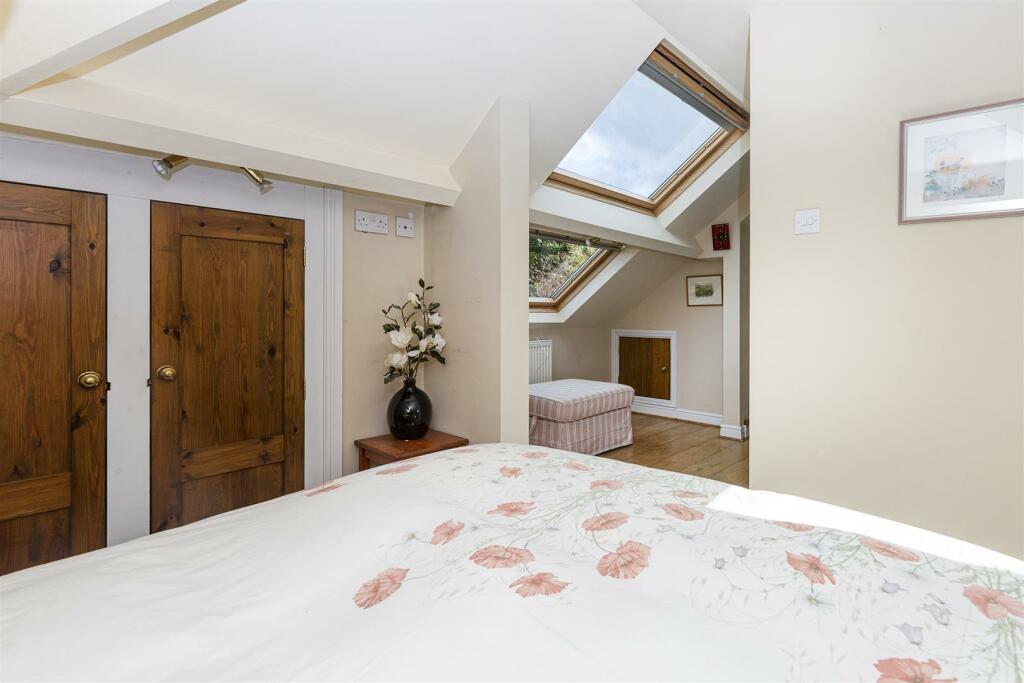 Additional property image - Raikes Lane, East Bierley, Bradford