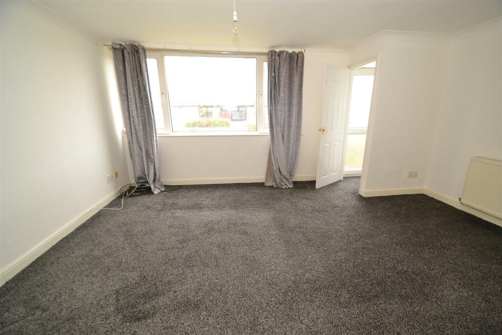 Additional property image - Eskdale Rise, Allerton, Bradford