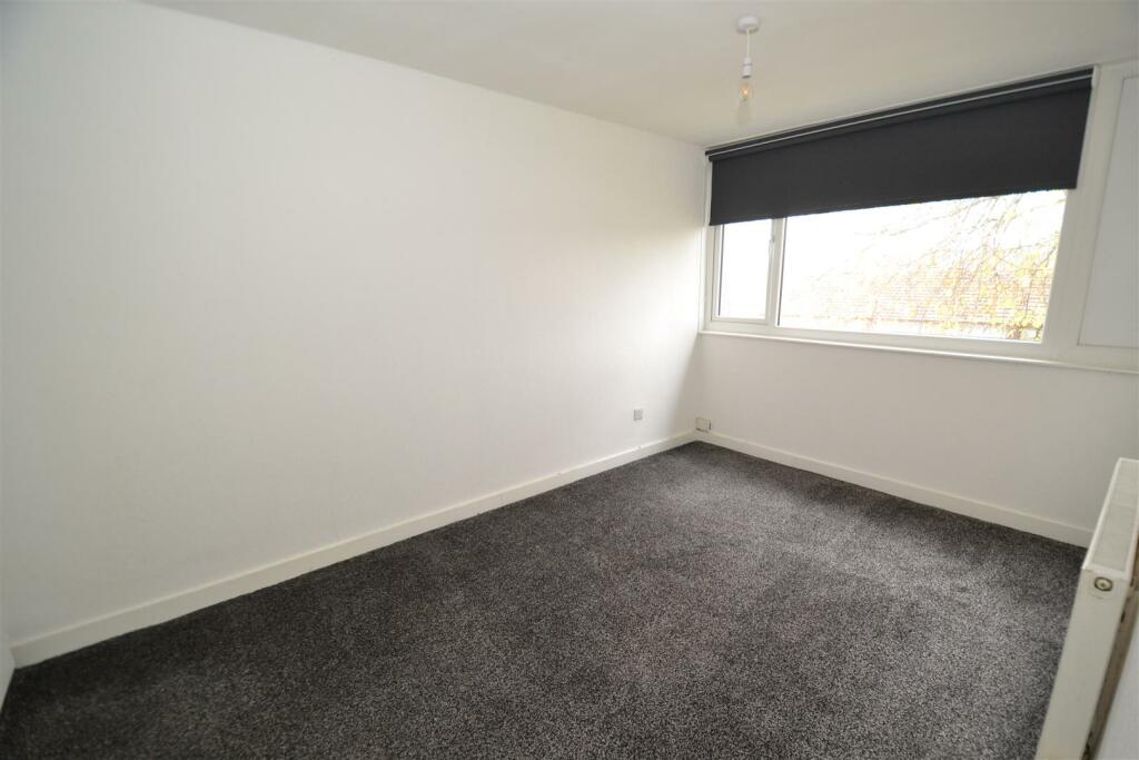Additional property image - Eskdale Rise, Allerton, Bradford