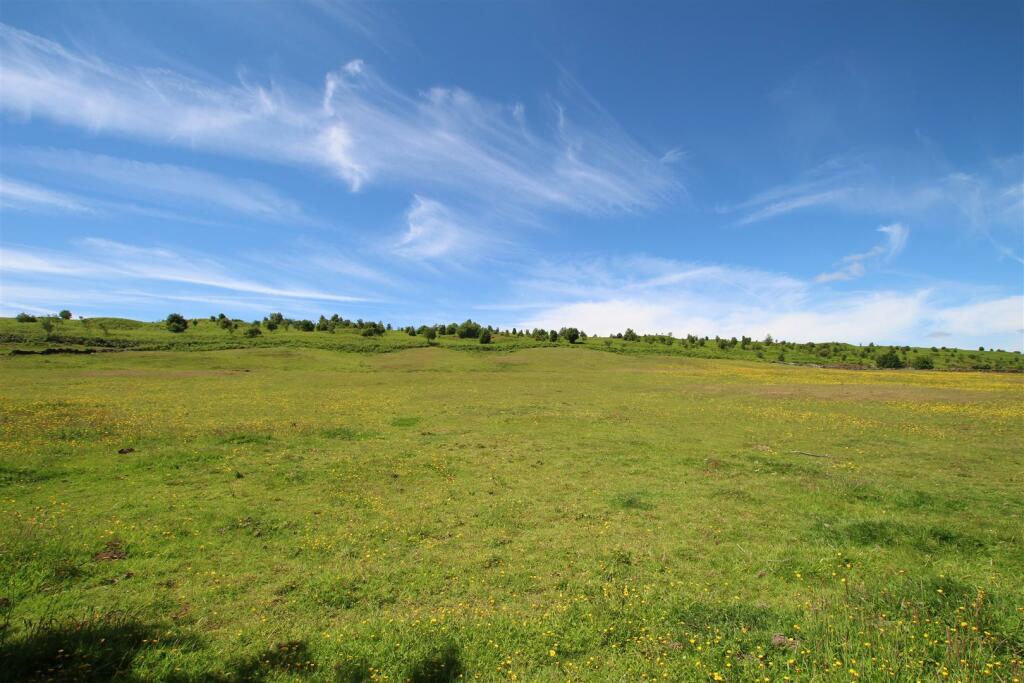 Additional property image - Heatherside, Baildon, Shipley