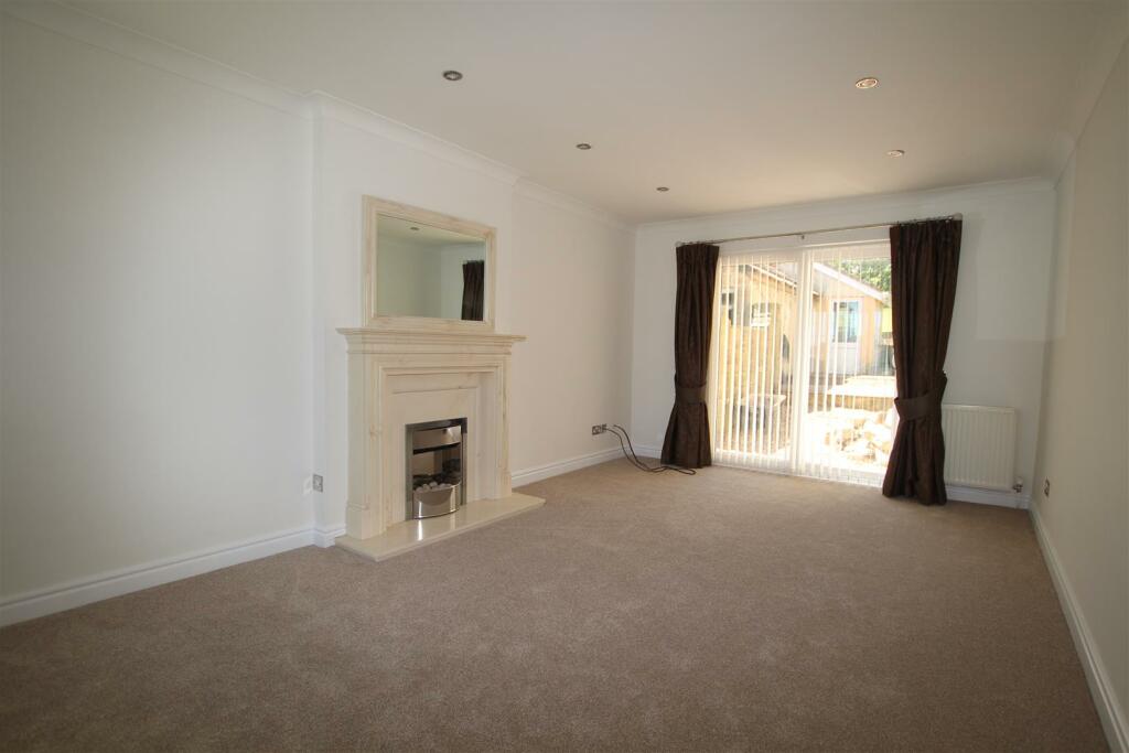 Additional property image - Heatherside, Baildon, Shipley