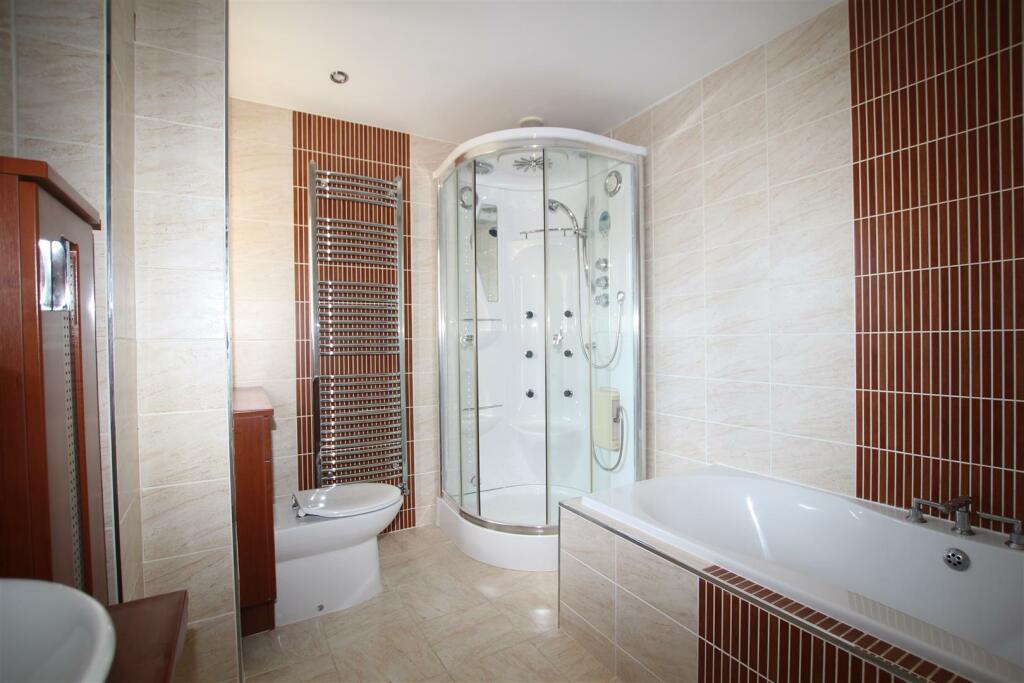Additional property image - Heatherside, Baildon, Shipley