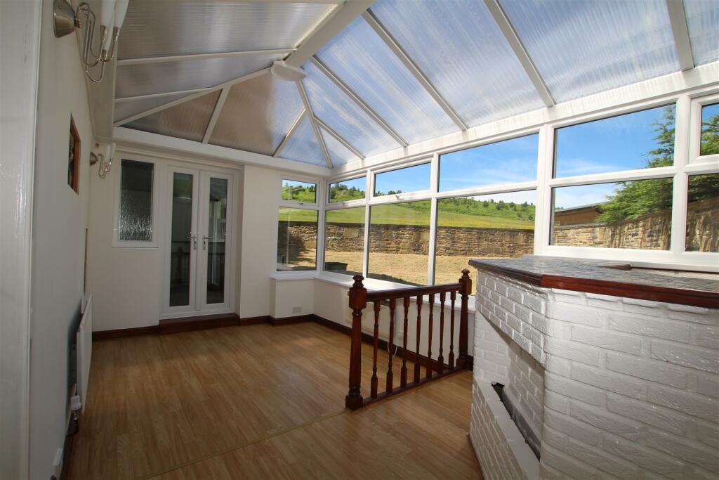 Additional property image - Heatherside, Baildon, Shipley
