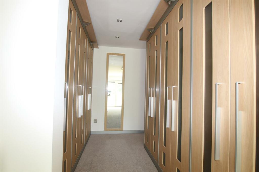 Additional property image - Heatherside, Baildon, Shipley