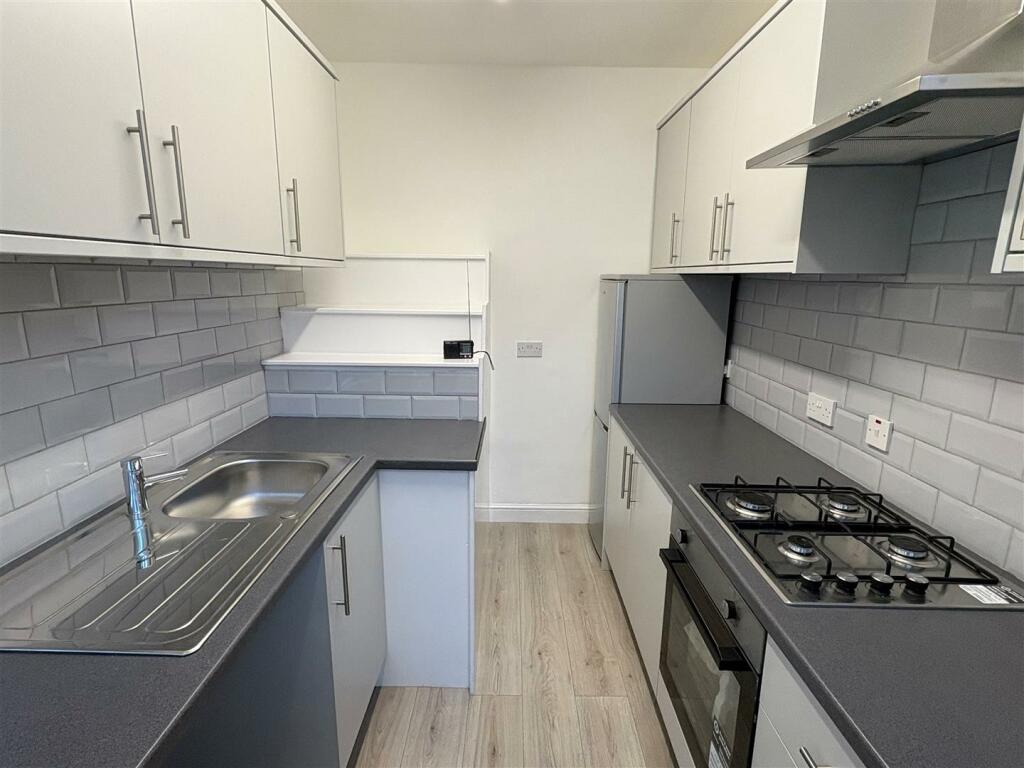 Additional property image - Ivy Bank, Wyke, Bradford