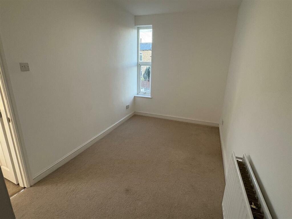 Additional property image - Ivy Bank, Wyke, Bradford