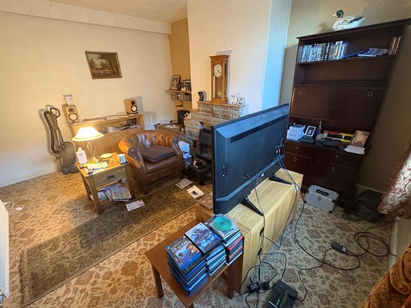 Additional property image - Whitechapel Road, Cleckheaton