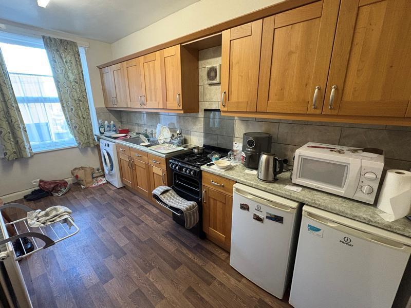 Additional property image - Whitechapel Road, Cleckheaton