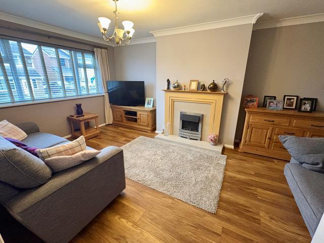 Additional property image - Moorside Gardens, Drighlington, Bradford