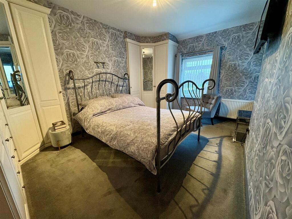 Additional property image - Bolland Buildings, Low Moor, Bradford