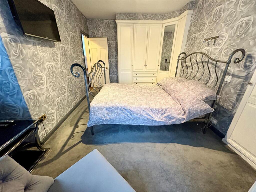 Additional property image - Bolland Buildings, Low Moor, Bradford