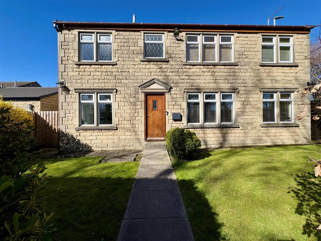 Main image of property: Lower Lane, Gomersal, Cleckheaton
