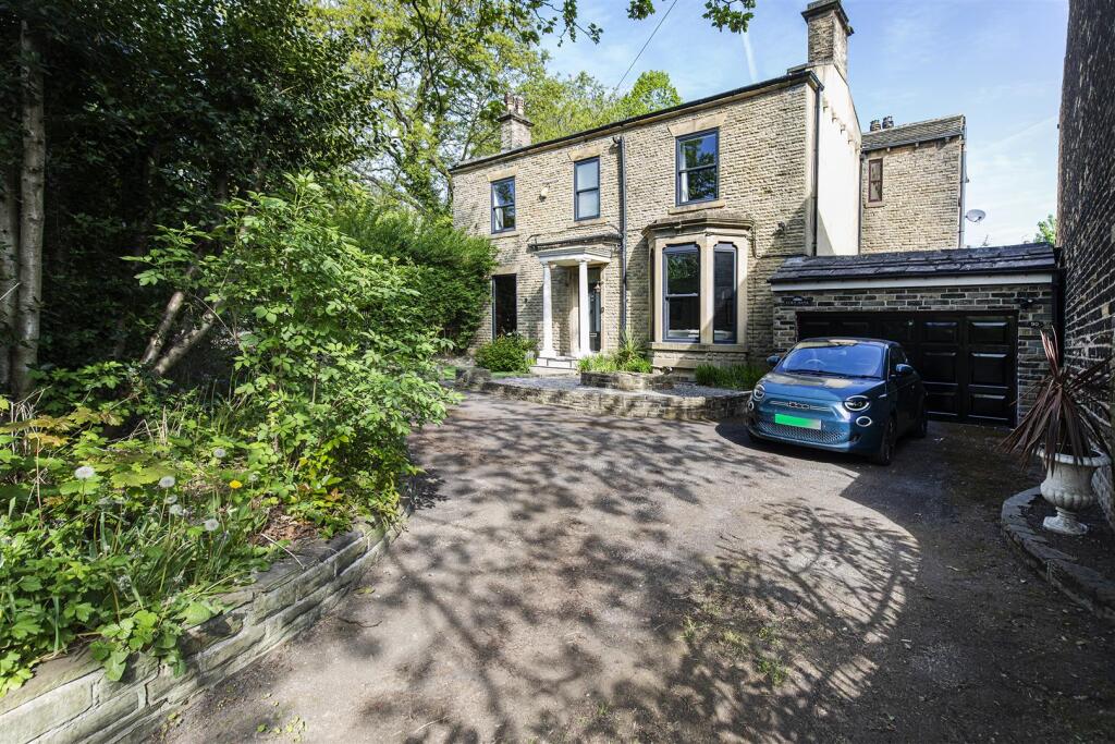 Main image of property: Whitcliffe Road, Cleckheaton