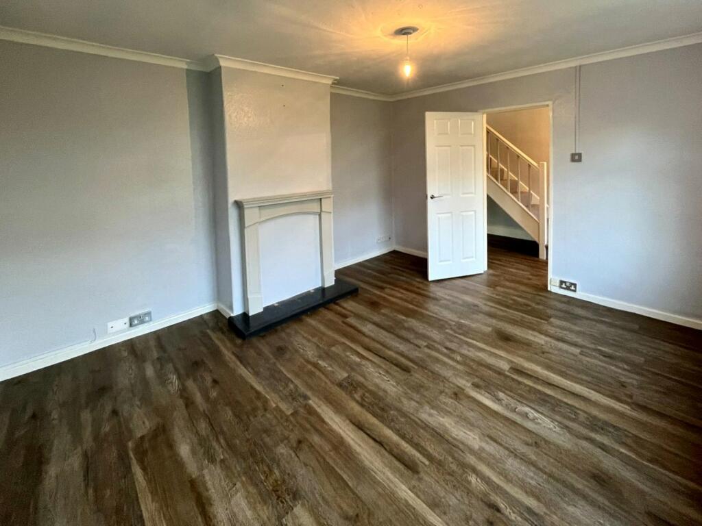 Terraced to rent on Coombs Drive, Milford Haven, Pembrokeshire, SA73