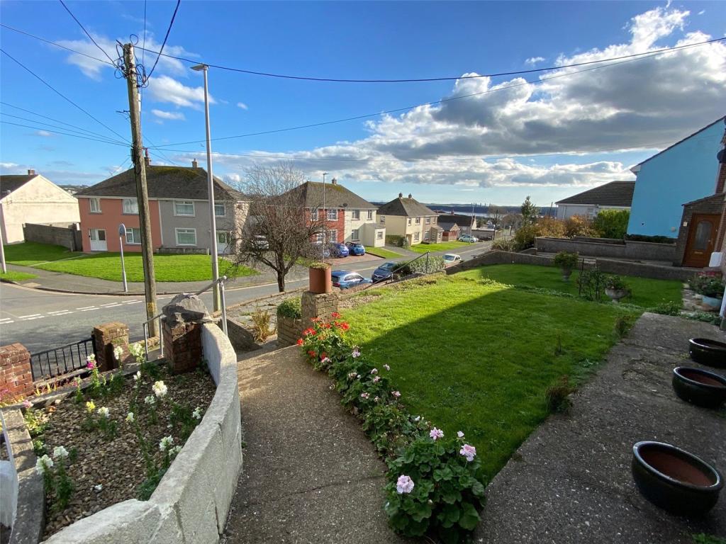 4 bedroom detached house for sale in Pill Road, Milford Haven