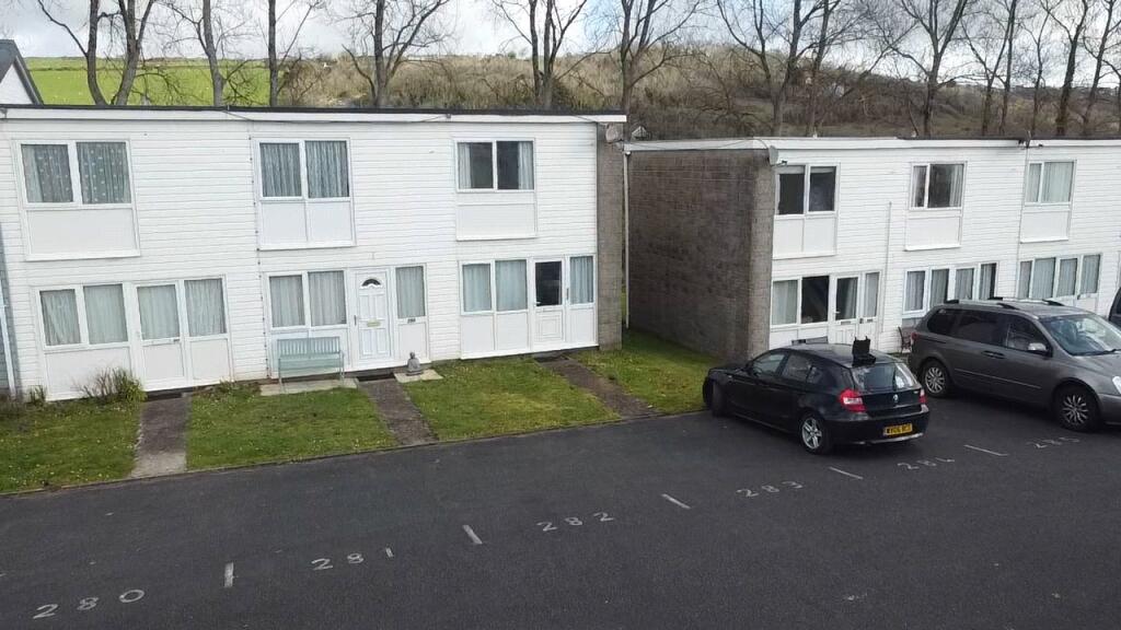 2 bedroom property for sale in Trewent Park, Freshwater East, Pembroke