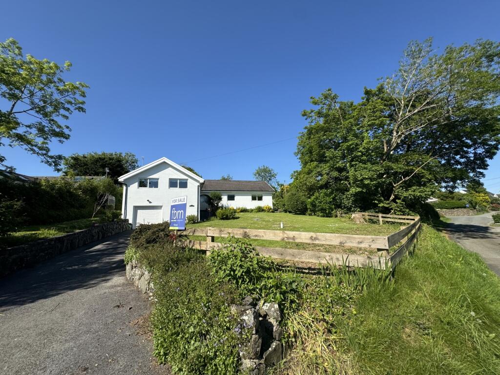 Main image of property: East Williamston, Tenby, Sir Benfro, SA70