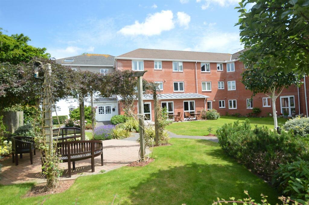 1 bedroom retirement property for sale in Butts Road, Exeter, EX2