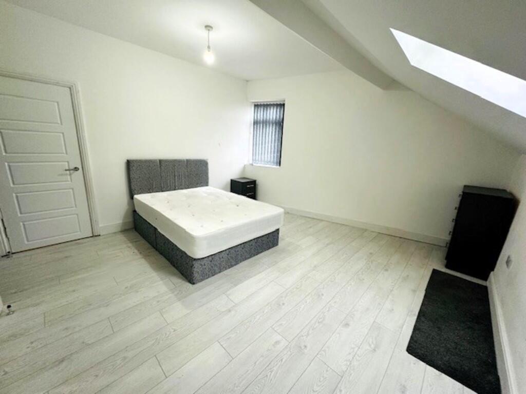 Additional property image - Flat 3, 4 Bertrand Road