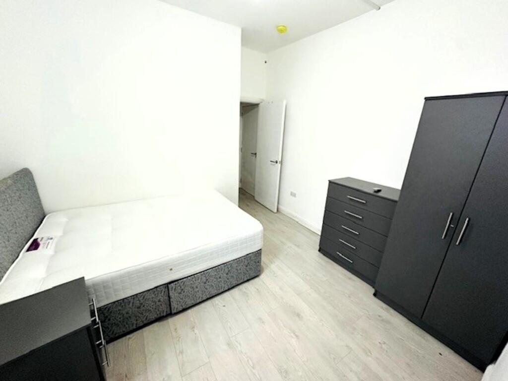 Additional property image - Flat 1, 4 Bertrand Road