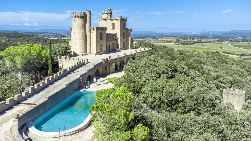 7 bedroom castle for sale in Languedoc-Roussillon, Gard, St-Étienne-des ...