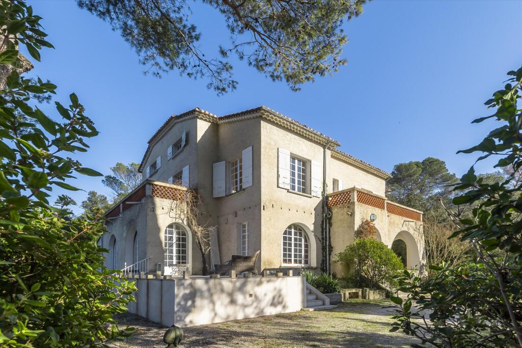 Main image of property: Provence-Alps-Cote d`Azur, Vaucluse, Fontaine-de-Vaucluse