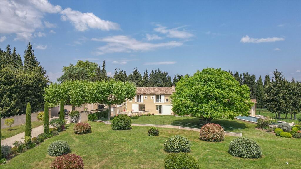 Main image of property: Provence-Alps-Cote d`Azur, Bouches-du-Rhône, St-Rémy-de-Provence