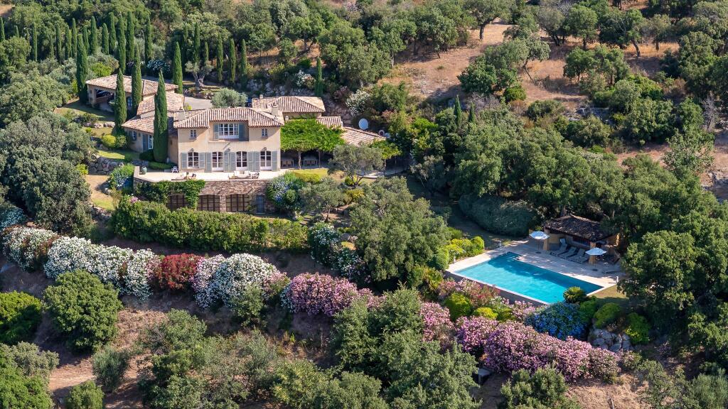 Main image of property: Provence-Alps-Cote d`Azur, Var, Le Plan-de-la-Tour