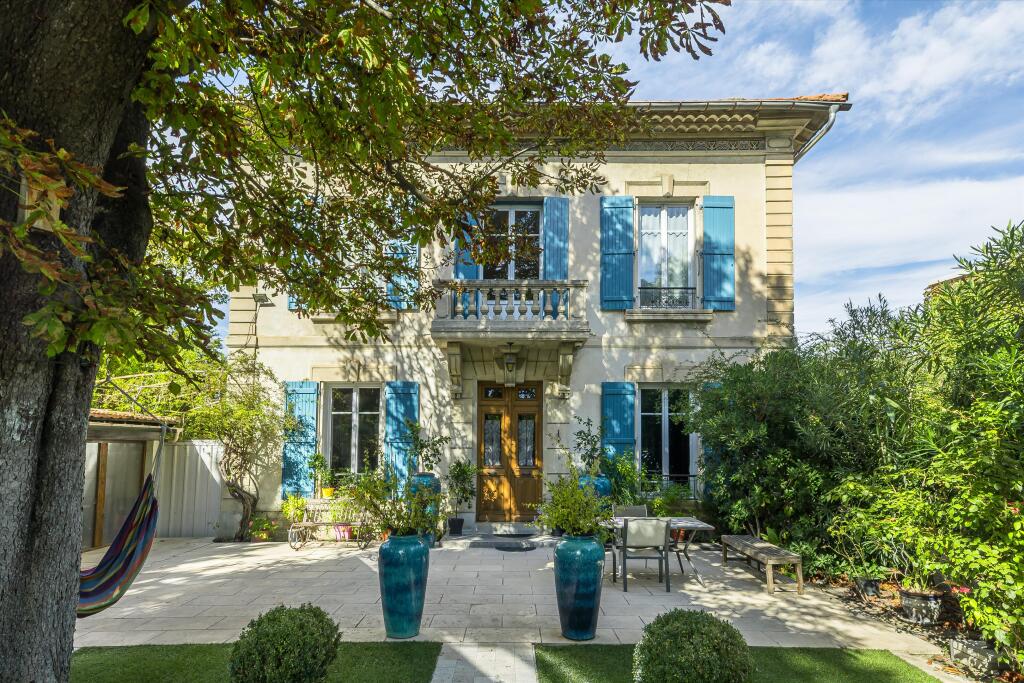 Main image of property: Provence-Alps-Cote d`Azur, Vaucluse, L'isle-sur-la-Sorgue