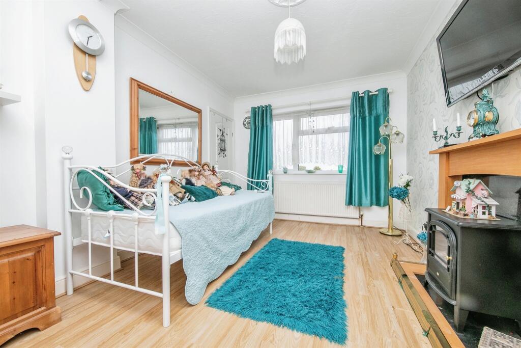 Additional property image - Kings Avenue, Holland-On-Sea, Clacton-On-Sea