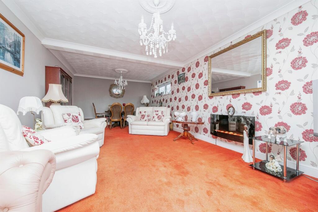Additional property image - Kings Avenue, Holland-On-Sea, Clacton-On-Sea