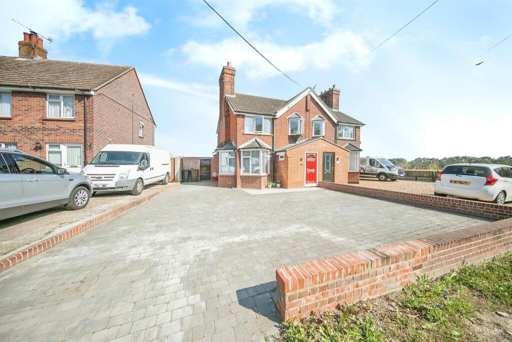 Additional property image - St. Osyth Road, Little Clacton, Clacton-On-Sea