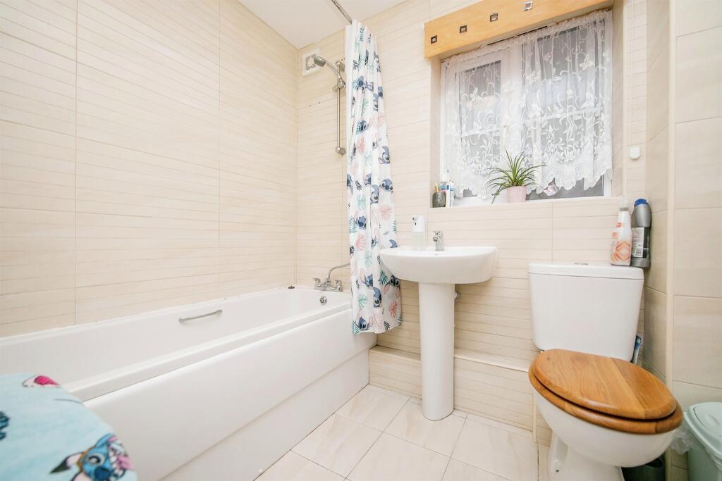 Additional property image - York Road, Holland-On-Sea, Clacton-On-Sea