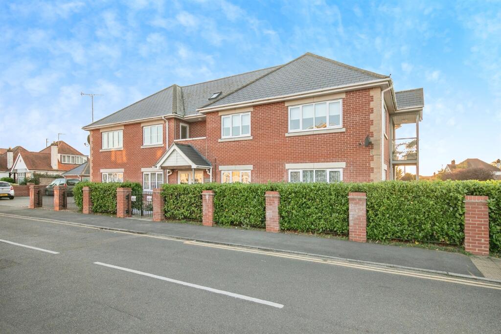 Additional property image - York Road, Holland-On-Sea, Clacton-On-Sea
