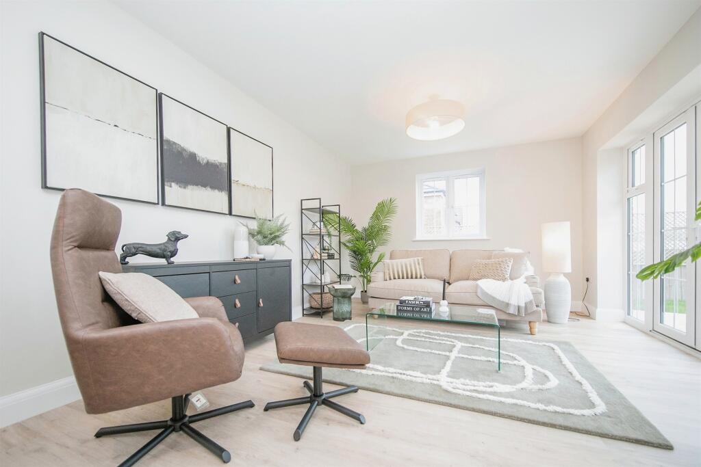 Additional property image - Martello Drive, Kirby Road, Walton On The Naze
