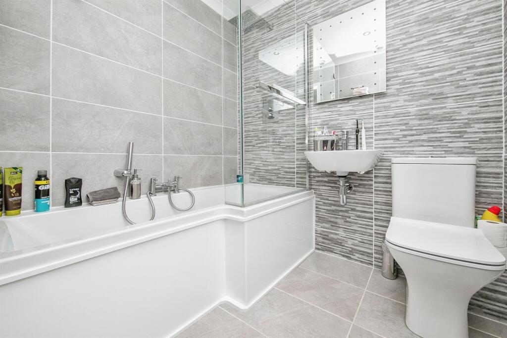 Additional property image - Hyacinth Close, Clacton-On-Sea