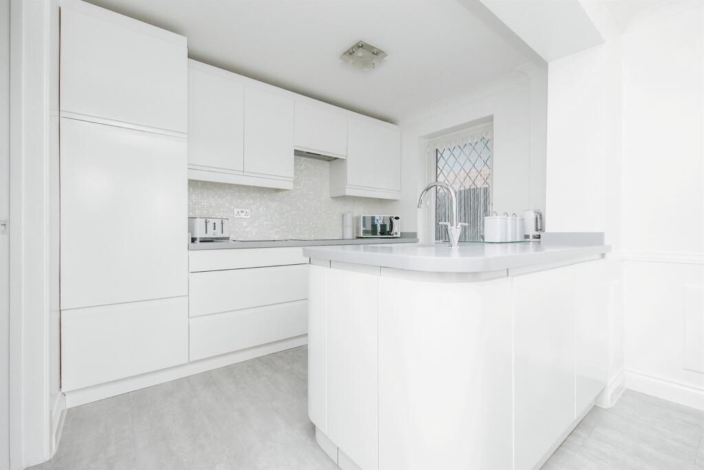 Additional property image - Hyacinth Close, Clacton-On-Sea