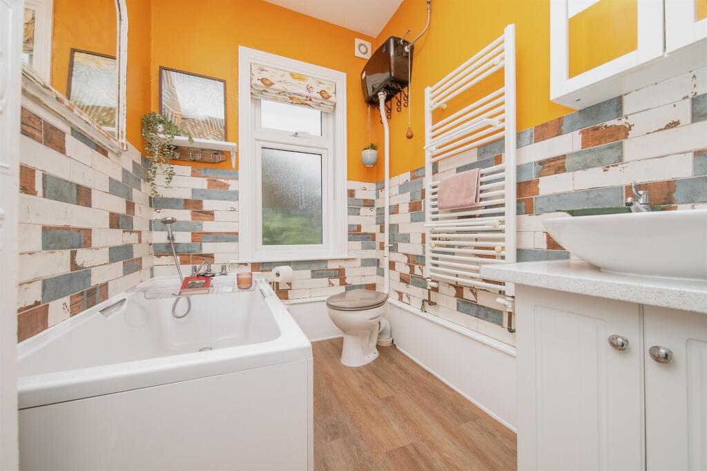 Additional property image - Naze Park Road, Walton On The Naze